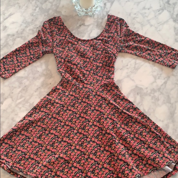 Beautiful dress from Lush dress from Nordstrom. - Picture 2 of 4